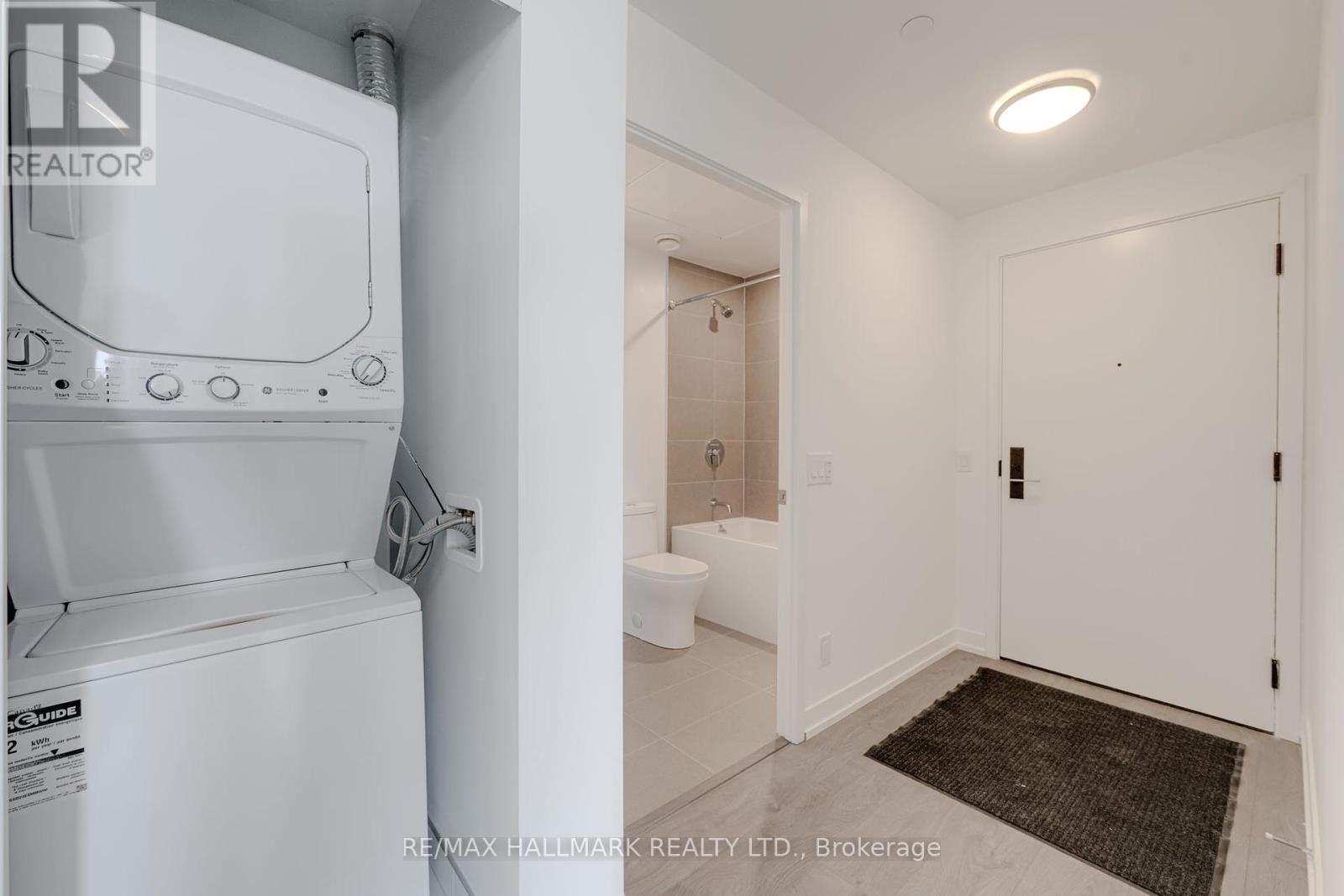 Photo 16 of 1208 270 Dufferin Street W, Toronto ON