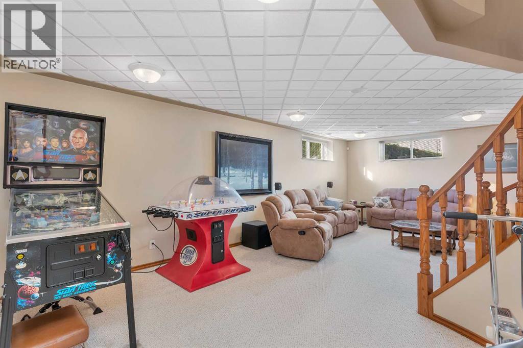 Photo 12 of 16 Ahlstrom Close, Red Deer AB