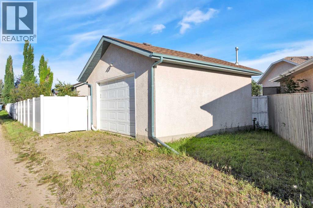 Photo 27 of 16 Ahlstrom Close, Red Deer AB