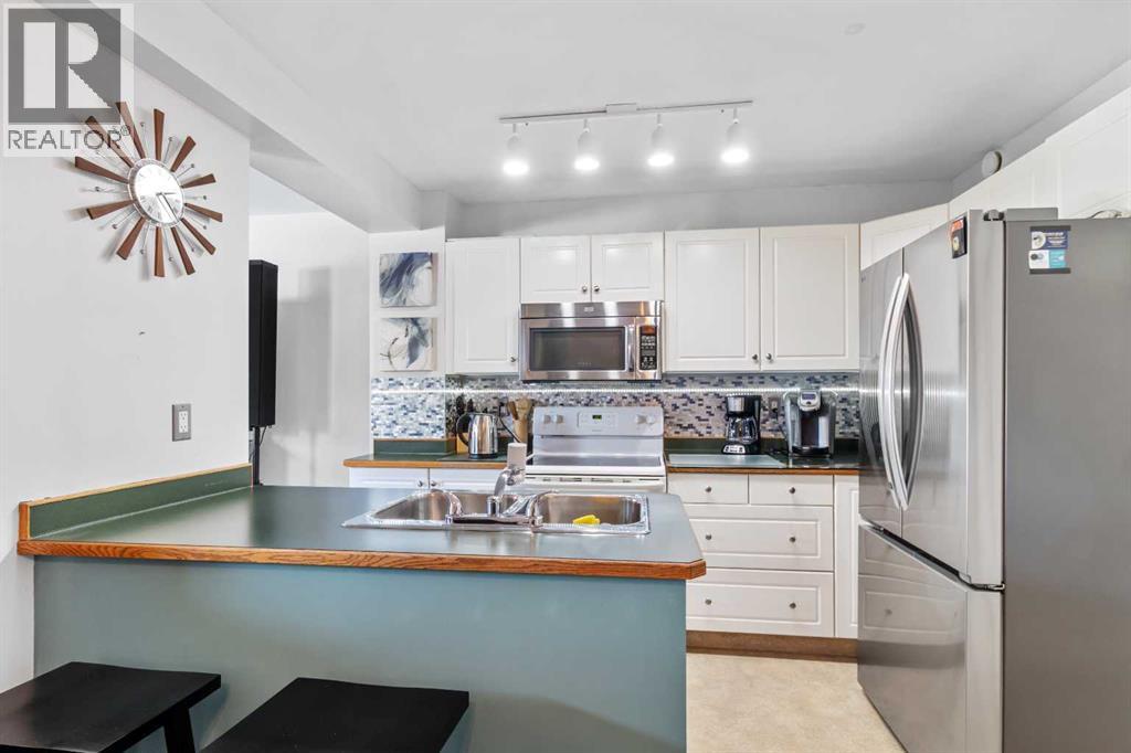 Photo 23 of 32 Oldford Close, Red Deer AB