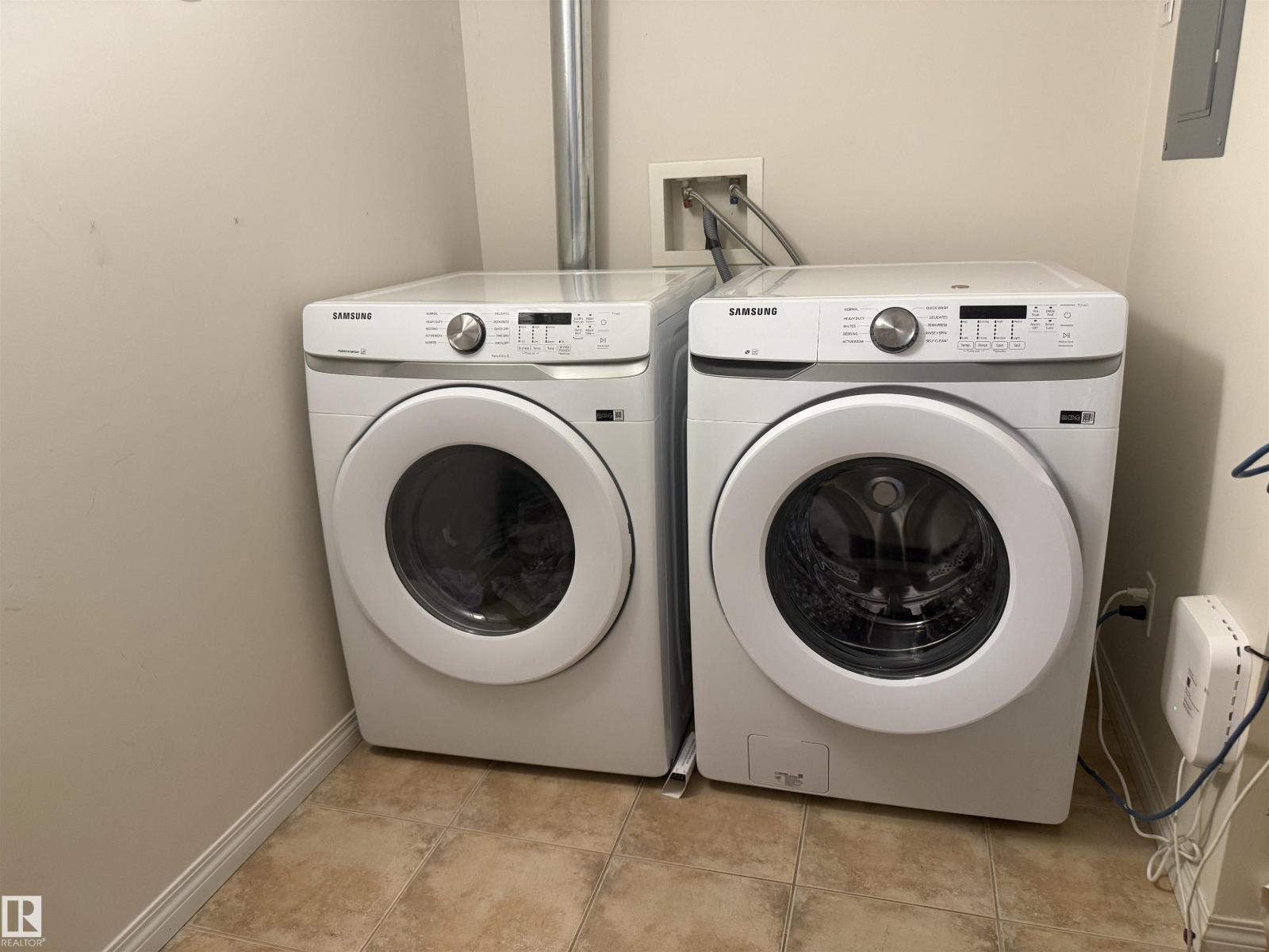 Photo 8 of 322 4304 139 Av Nw, Edmonton AB