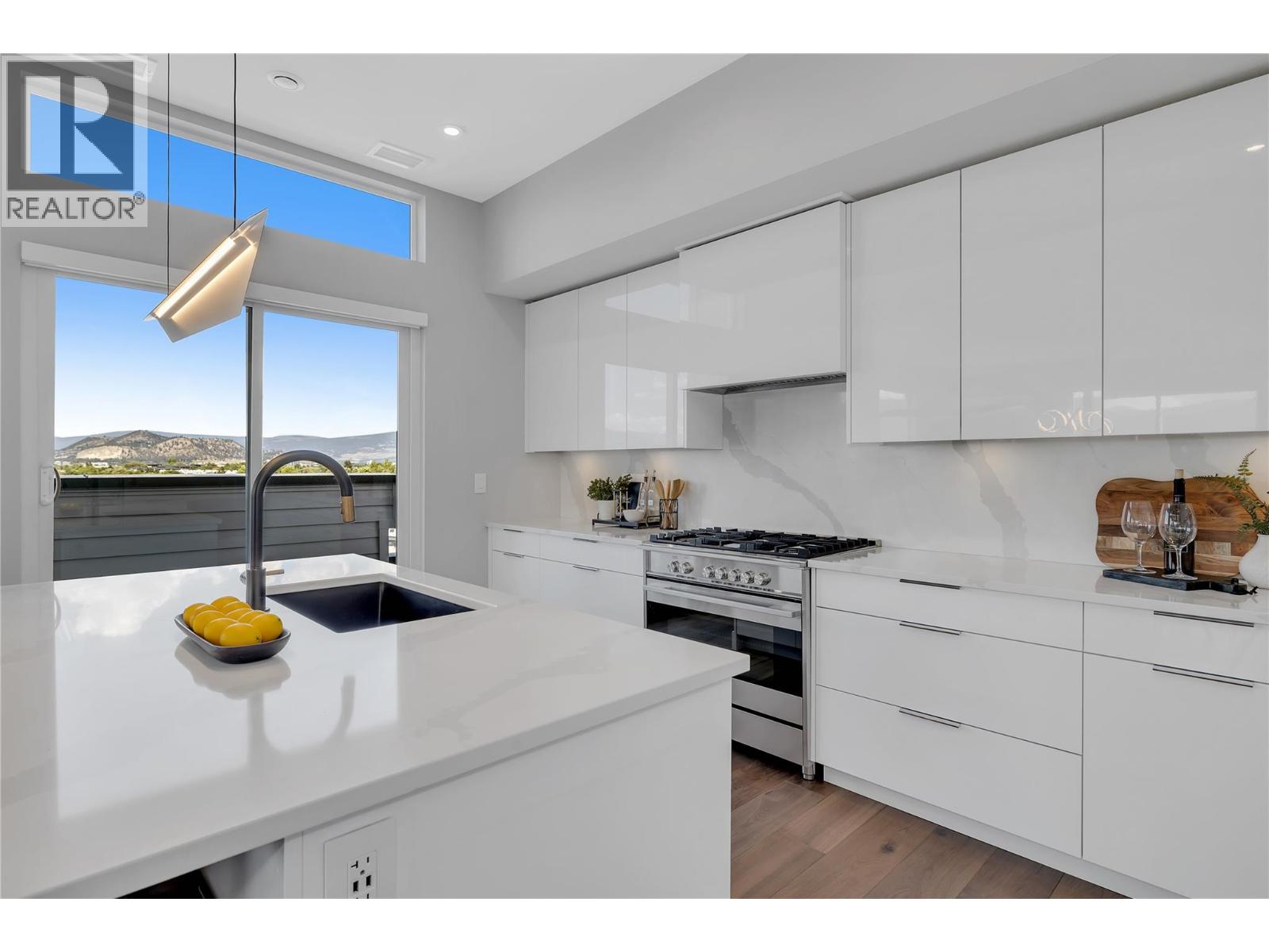 701B 3634 Mission Springs Drive, Kelowna