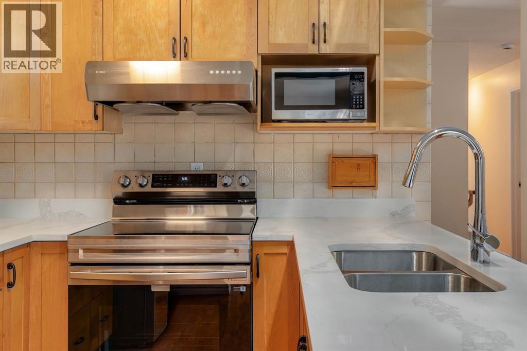 Photo 8 of 5531 Dalhart Hill Nw, Calgary AB