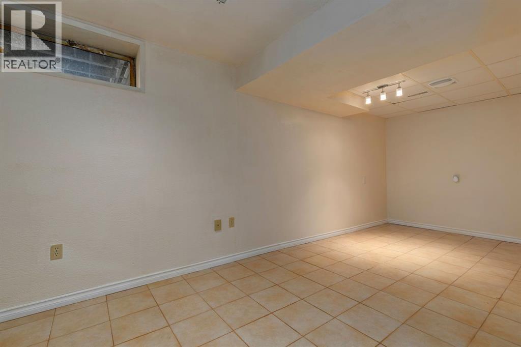 Photo 43 of 5531 Dalhart Hill Nw, Calgary AB