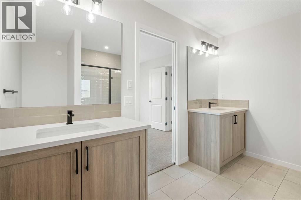 Photo 26 of 938 Livingston View Ne, Calgary AB