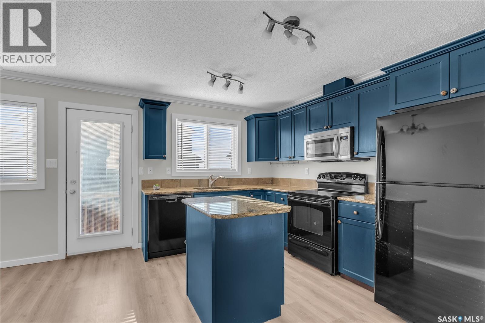 Photo 8 of 12 207 Mccallum Way, Saskatoon SK