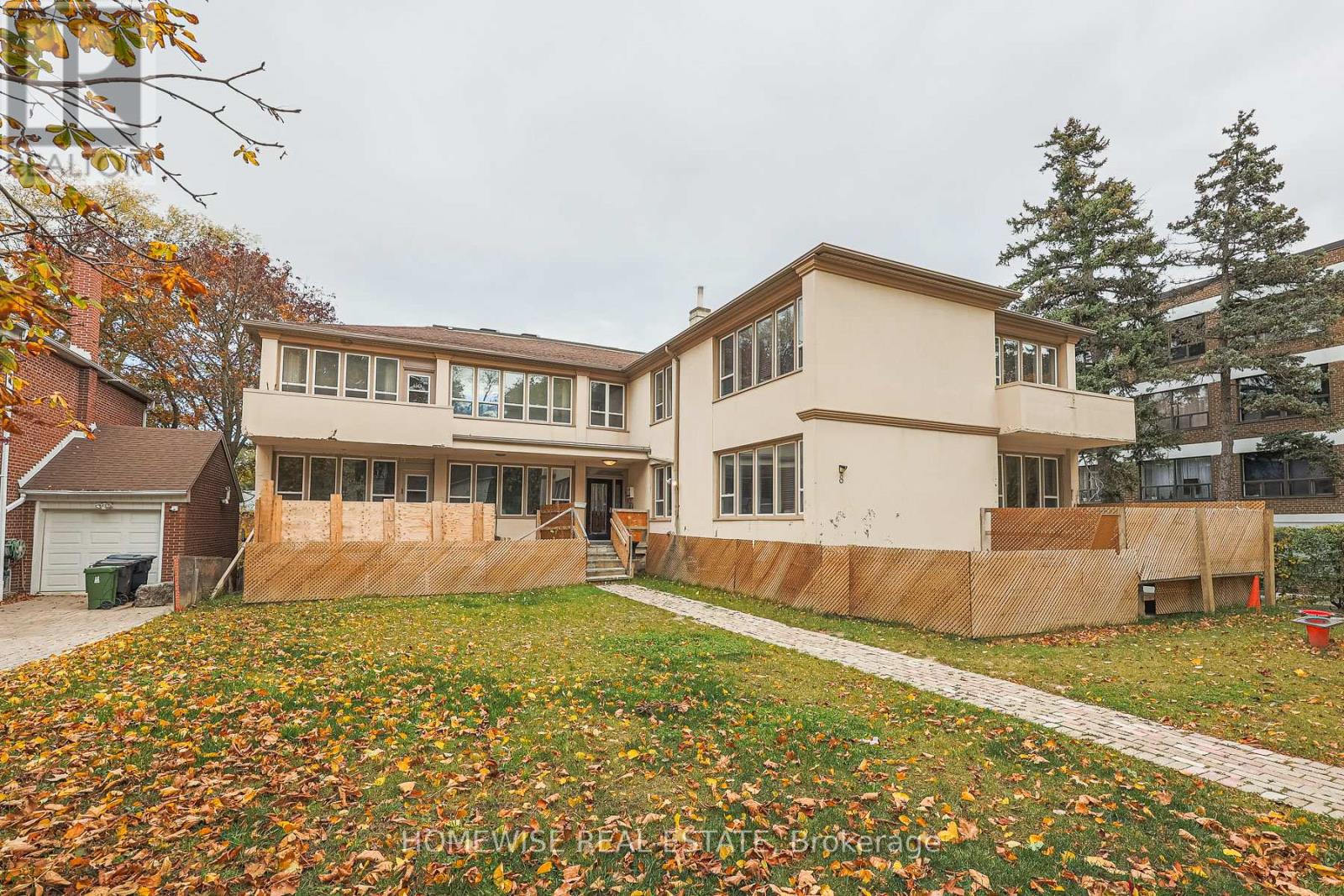 Photo 22 of 4 8 Ridge Hill Drive, Toronto ON