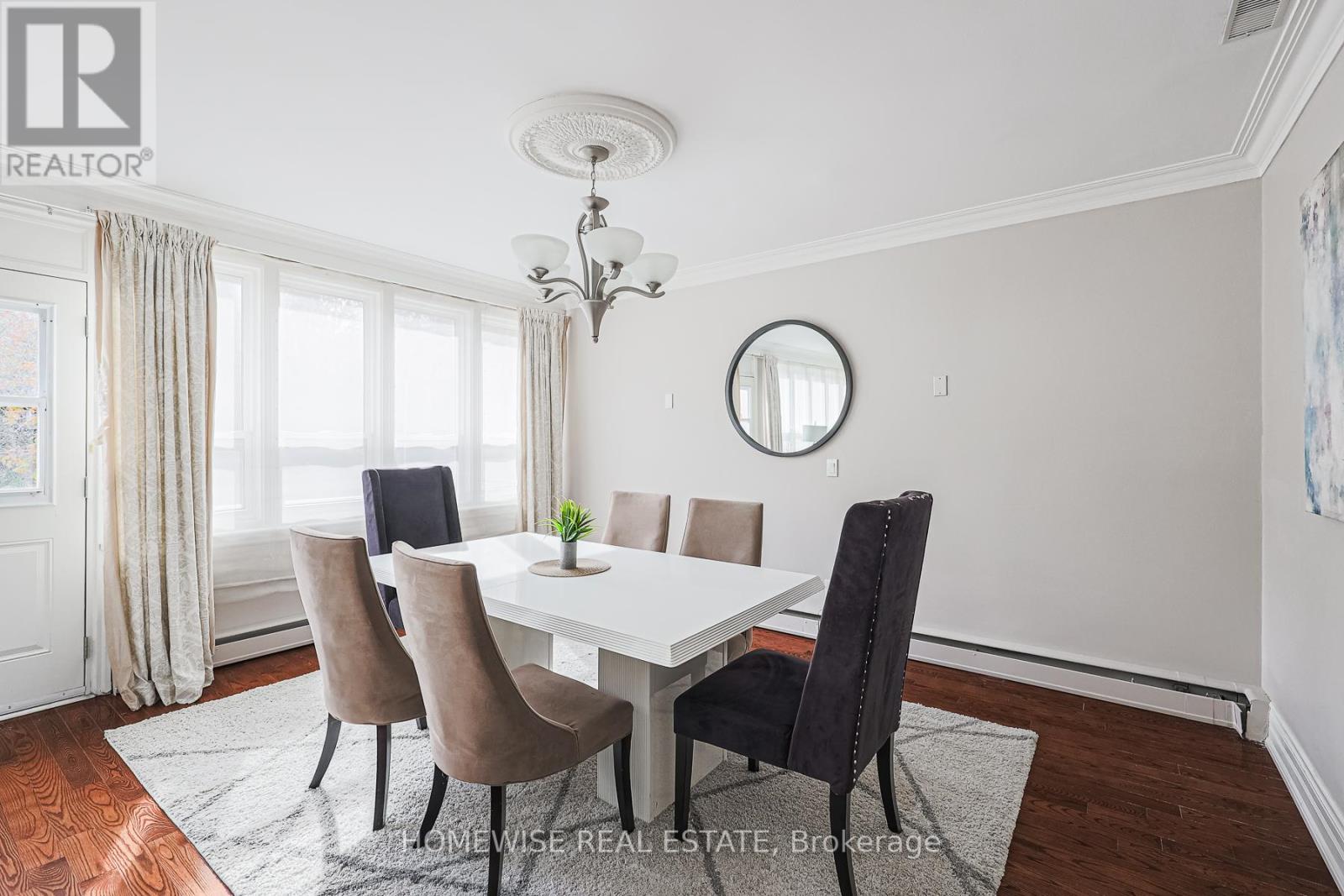 Photo 7 of 4 8 Ridge Hill Drive, Toronto ON