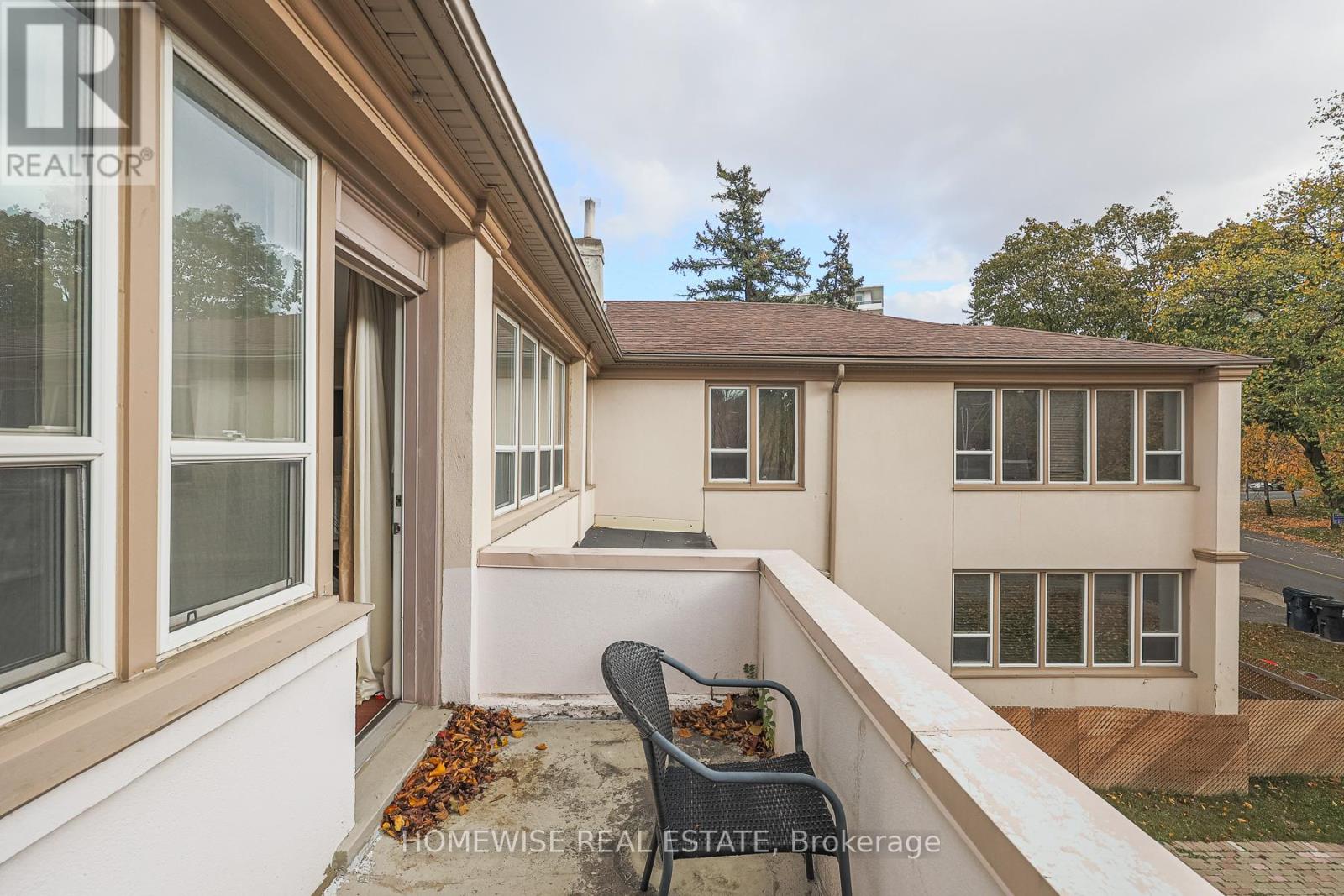 Photo 27 of 4 8 Ridge Hill Drive, Toronto ON