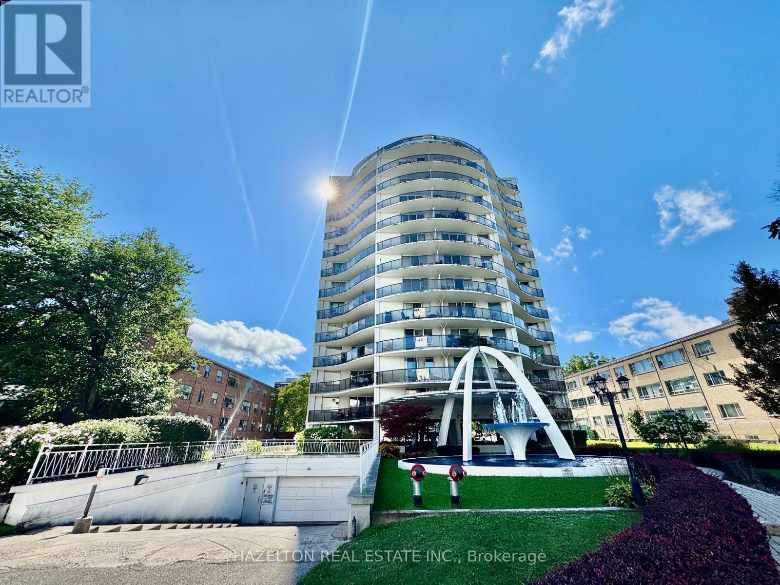 Photo 10 of 1205 44 Walmer Road, Toronto ON