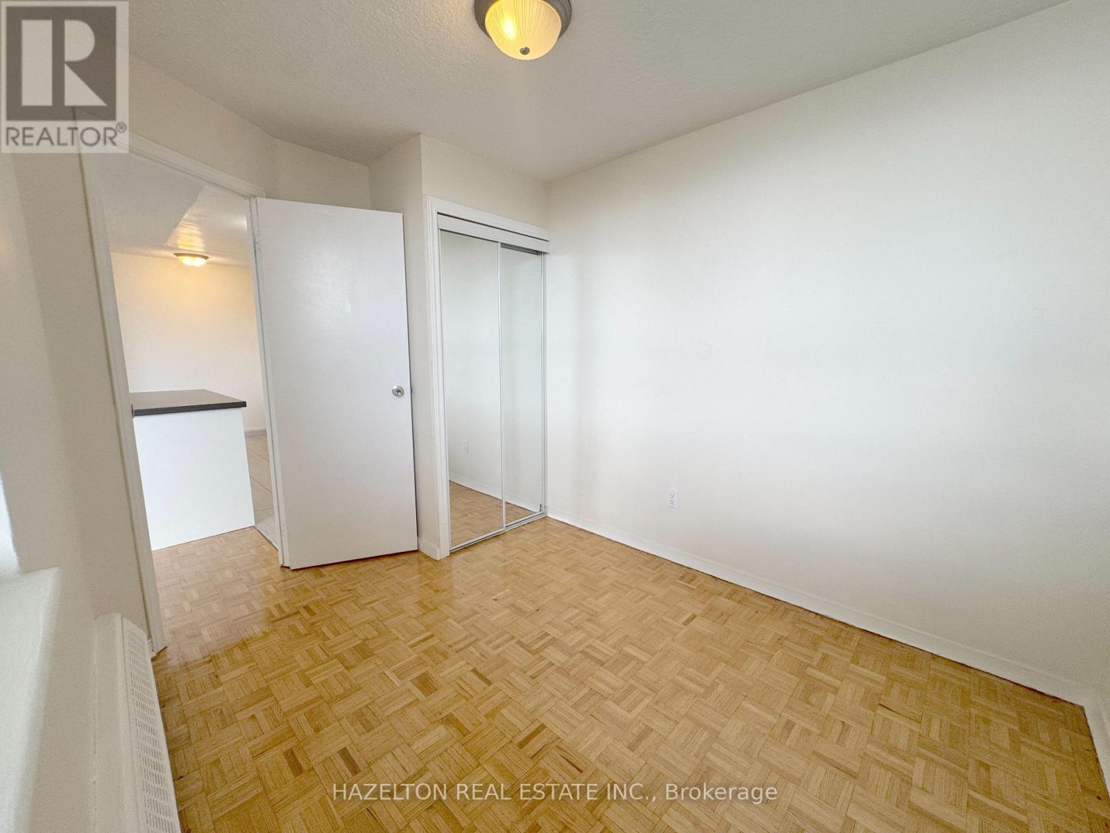 Photo 15 of 1205 44 Walmer Road, Toronto ON