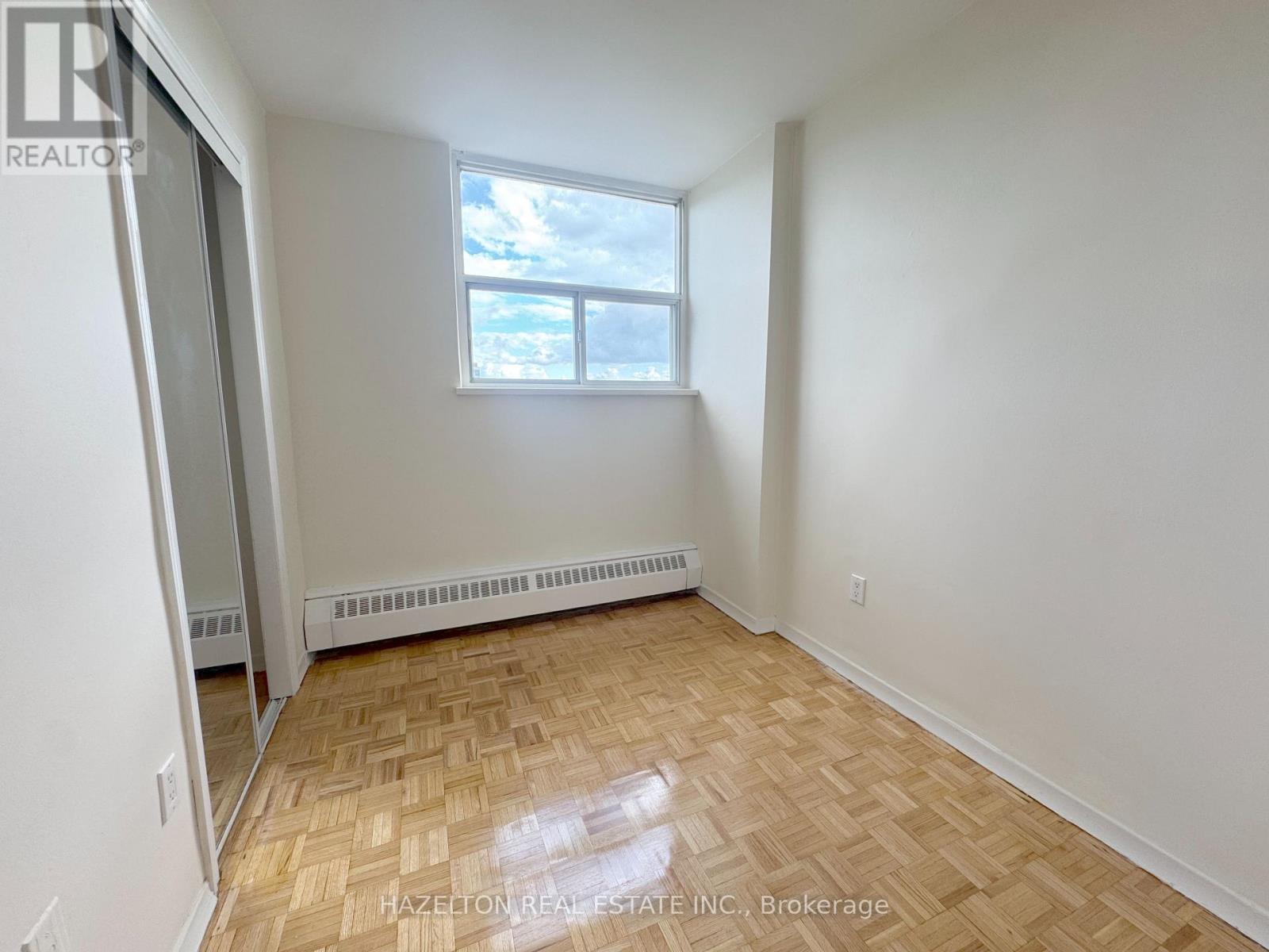 Photo 13 of 1205 44 Walmer Road, Toronto ON
