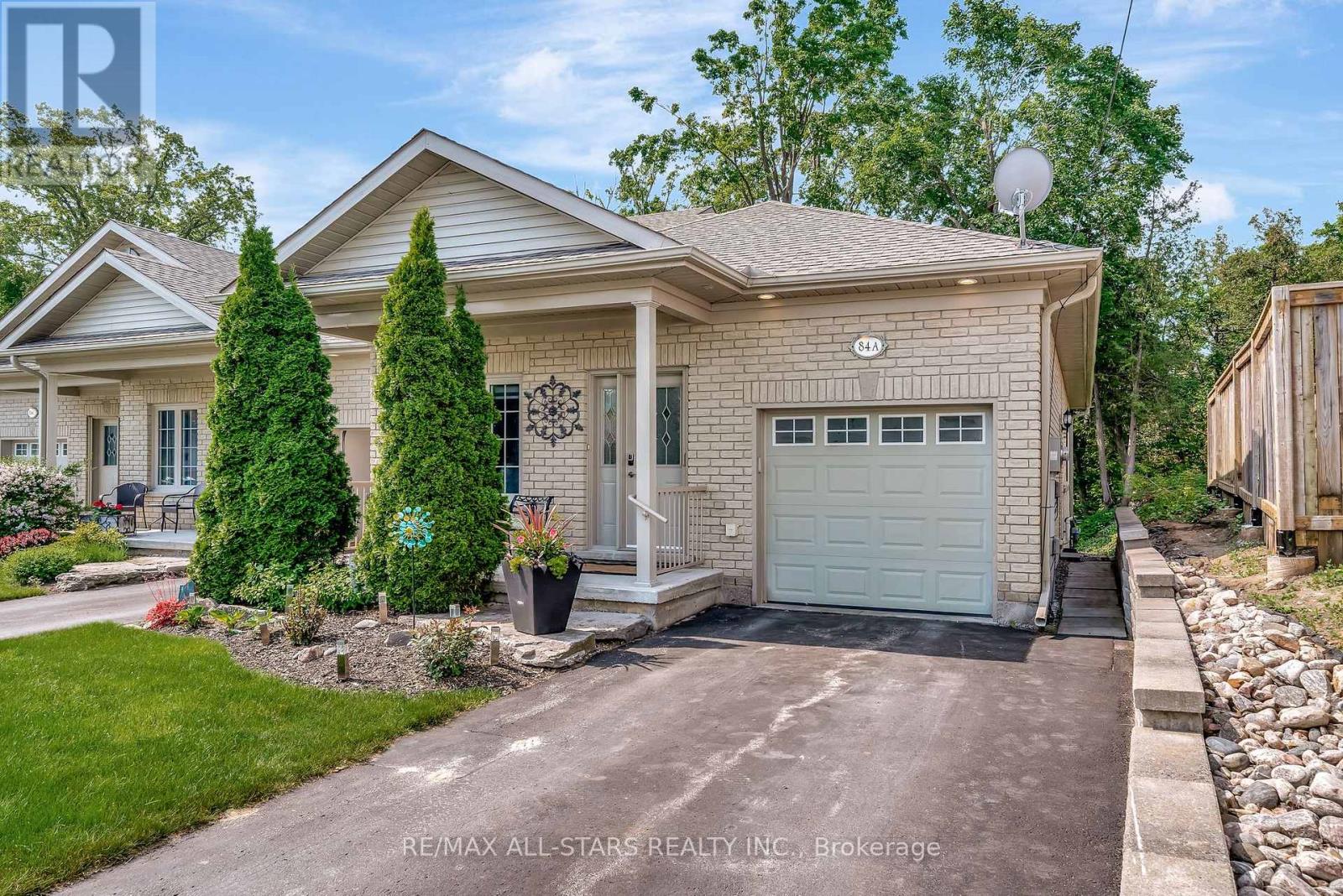 Photo 23 of 84 A Francis Street E, Kawartha Lakes ON