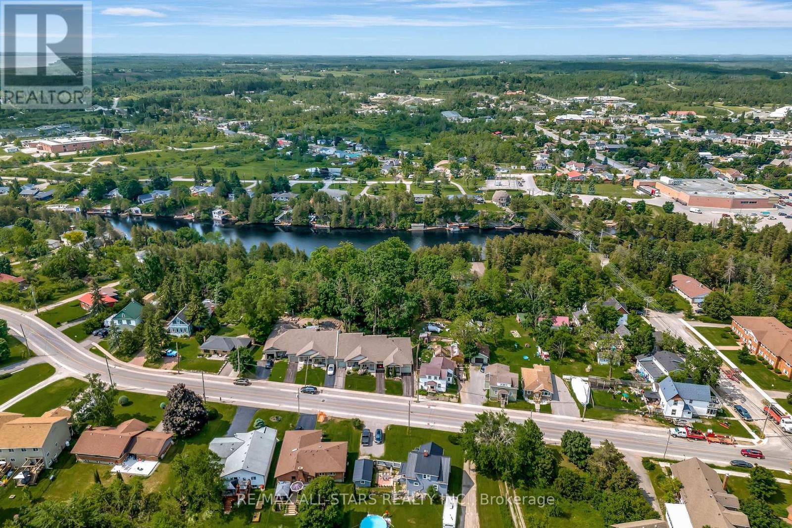 Photo 13 of 84 A Francis Street E, Kawartha Lakes ON