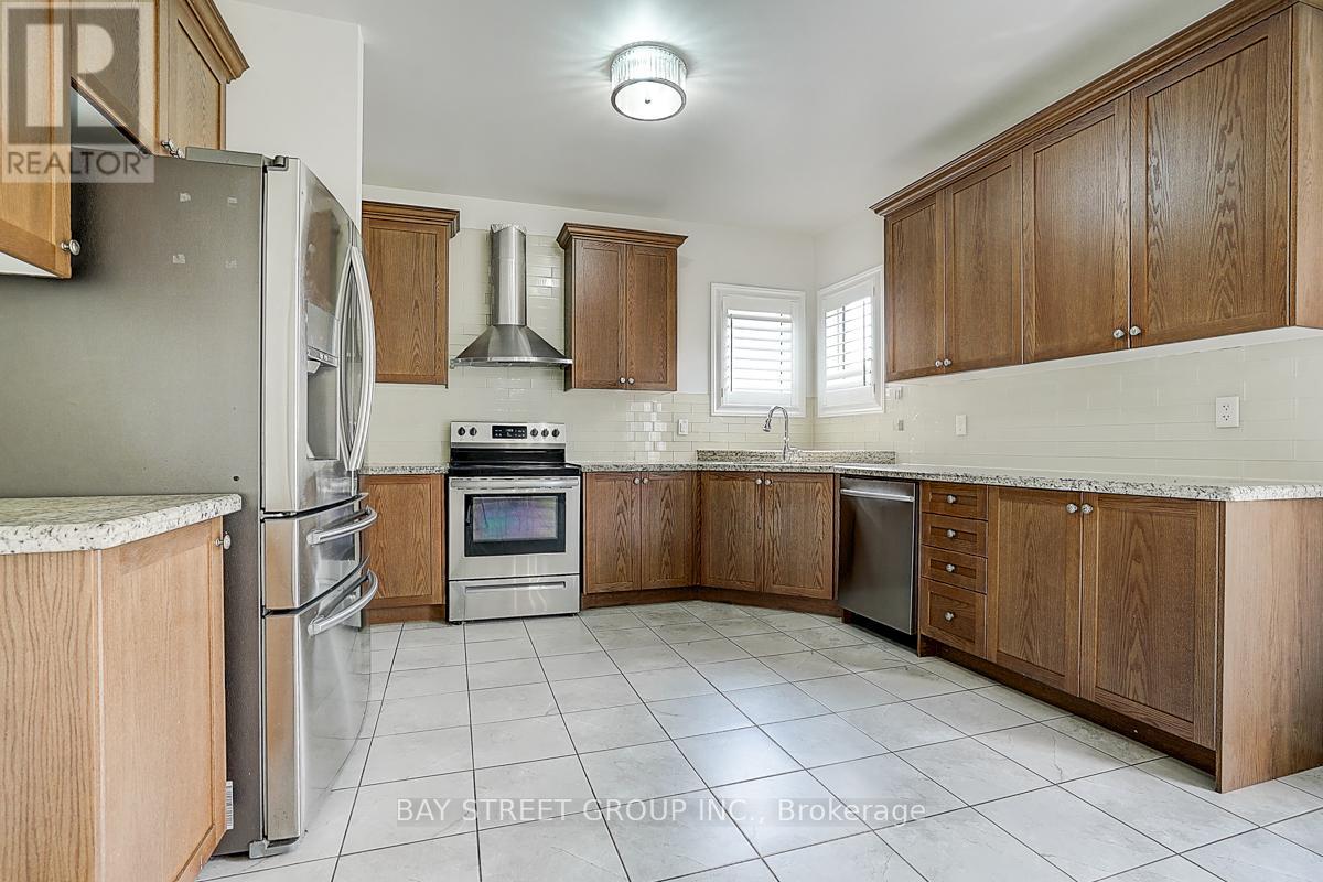 Photo 34 of 852 William Lee Avenue, Oshawa ON