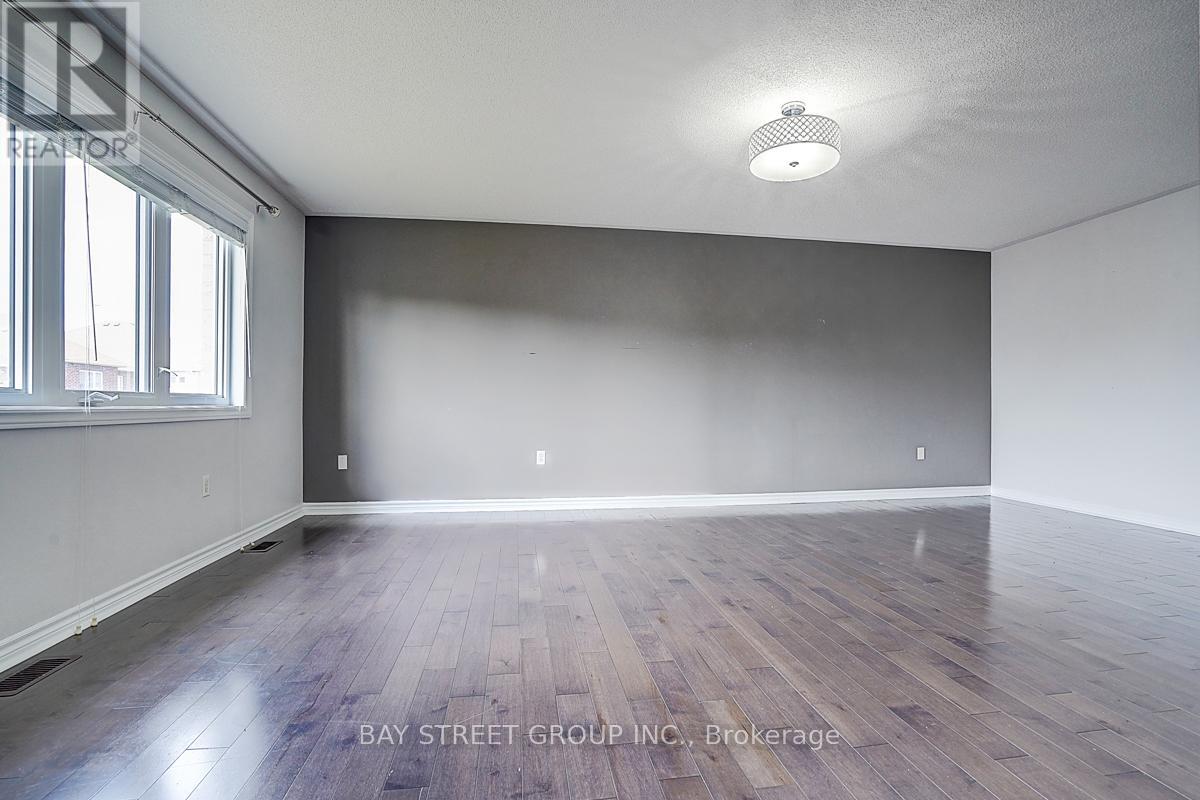 Photo 12 of 852 William Lee Avenue, Oshawa ON