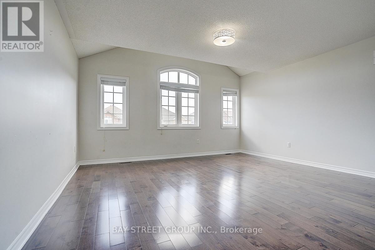Photo 22 of 852 William Lee Avenue, Oshawa ON
