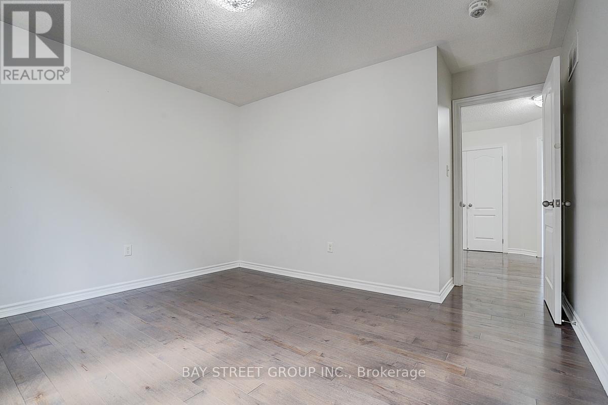 Photo 23 of 852 William Lee Avenue, Oshawa ON