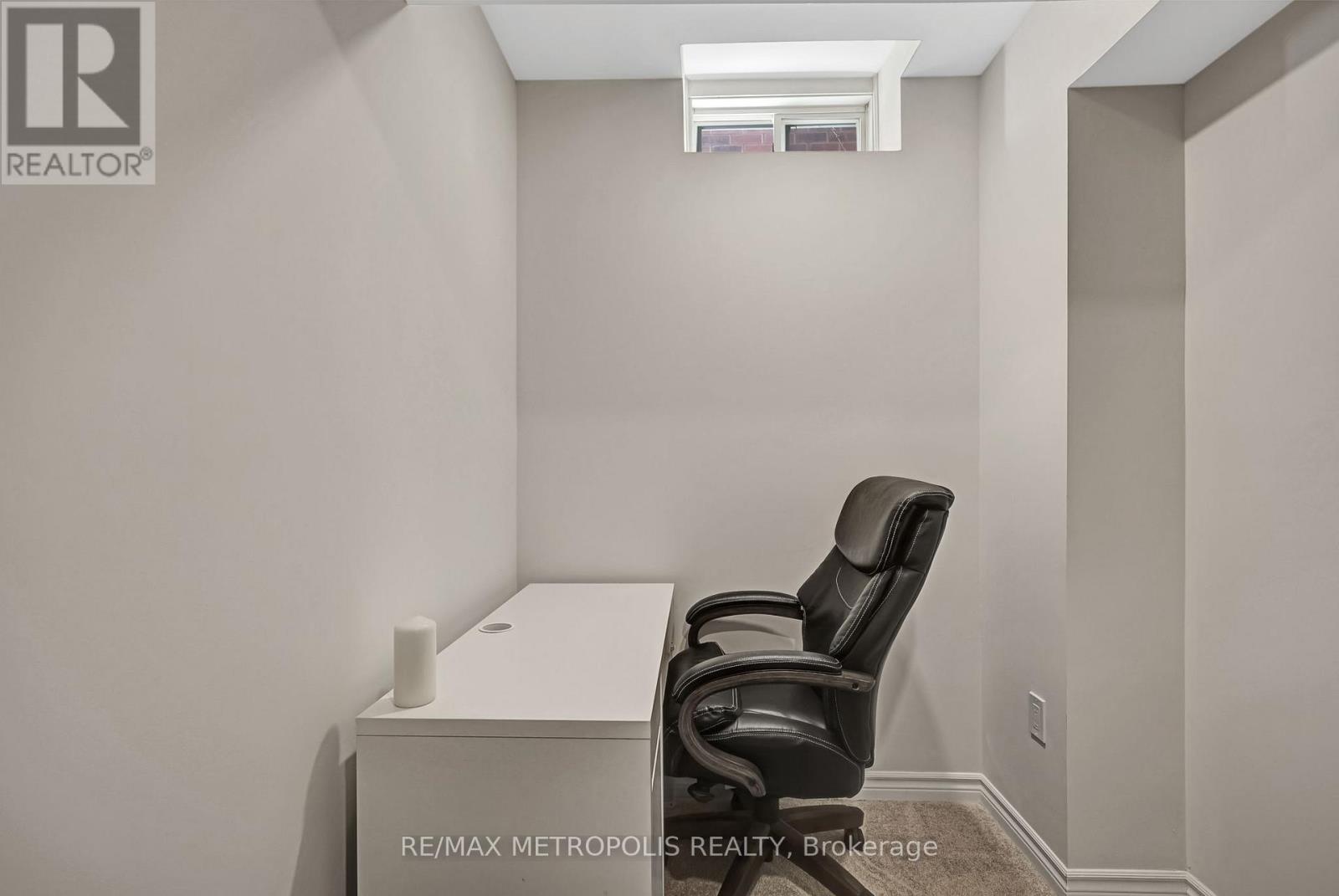 Photo 26 of Main Upper 15 Douglas Kemp Crescent, Clarington ON