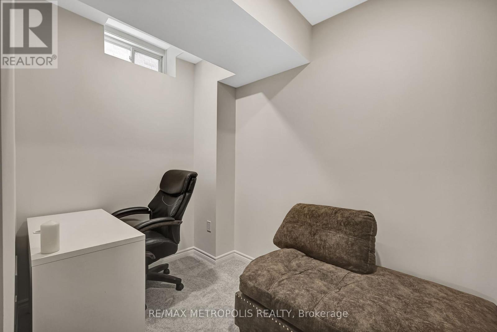 Photo 1 of Main Upper 15 Douglas Kemp Crescent, Clarington ON