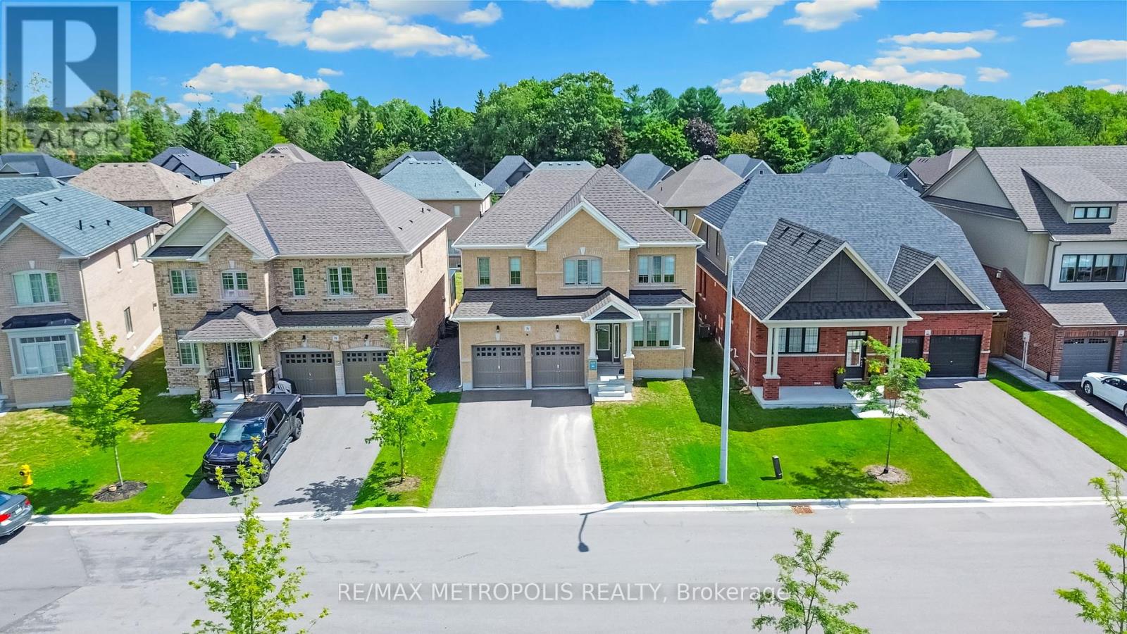 Photo 22 of Main Upper 15 Douglas Kemp Crescent, Clarington ON
