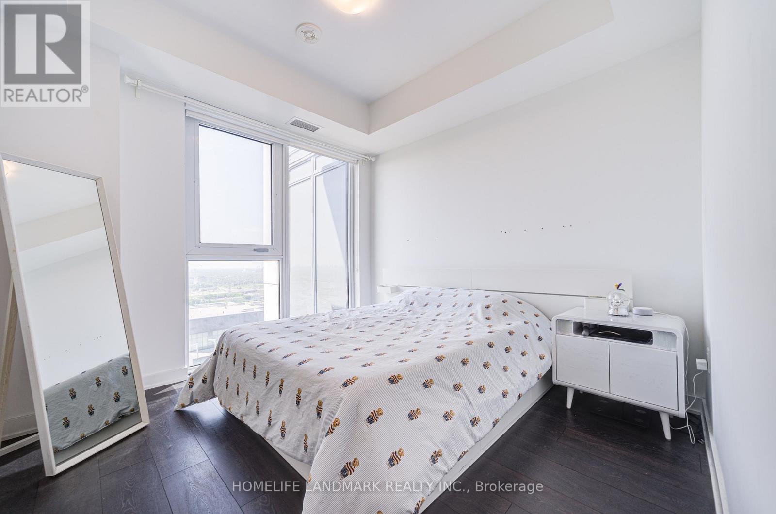 Photo 13 of 2709 105 Oneida Crescent, Richmond Hill ON
