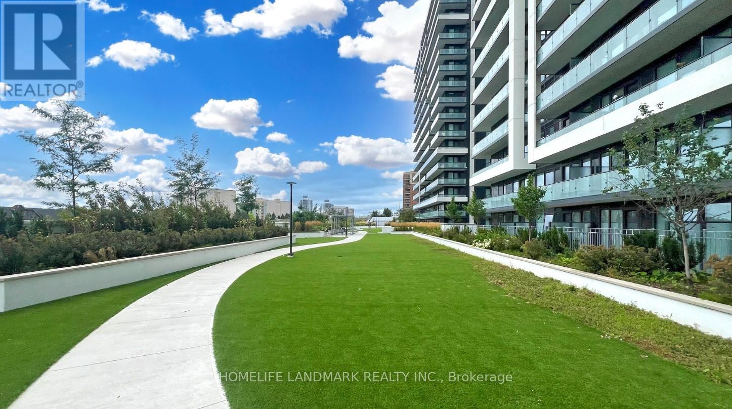 Photo 31 of 2709 105 Oneida Crescent, Richmond Hill ON