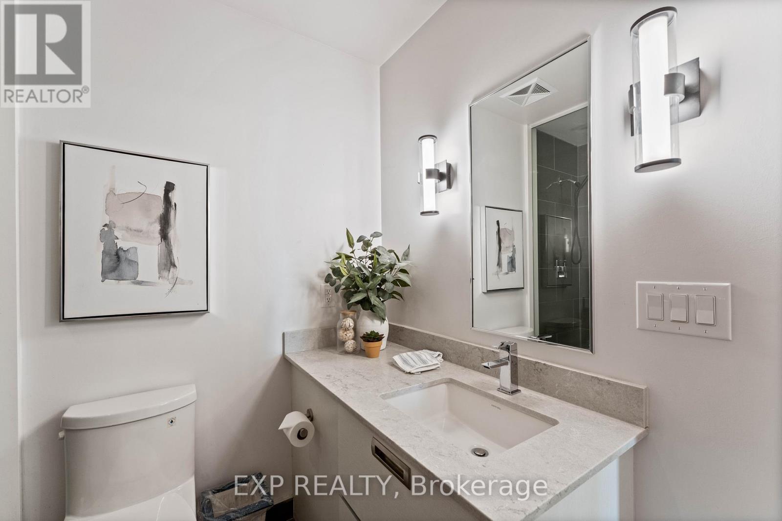 Photo 13 of 31 247 Broward Way, Innisfil ON