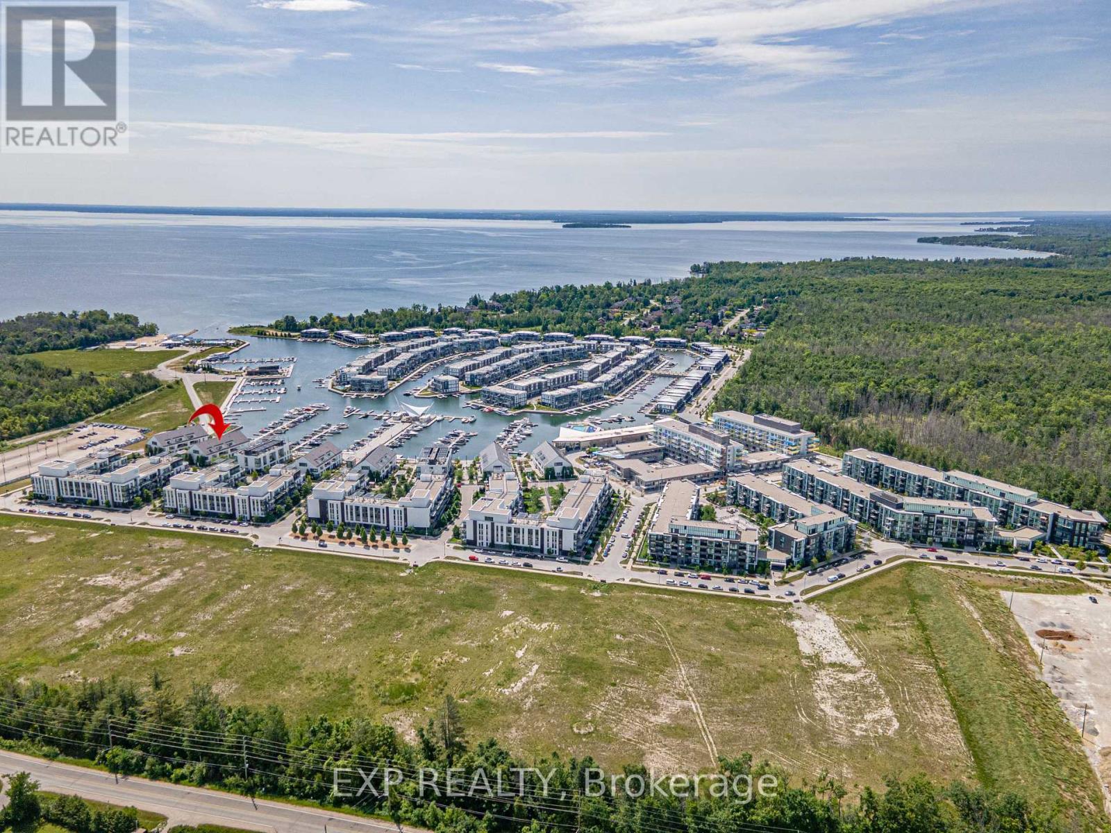 Photo 16 of 31 247 Broward Way, Innisfil ON