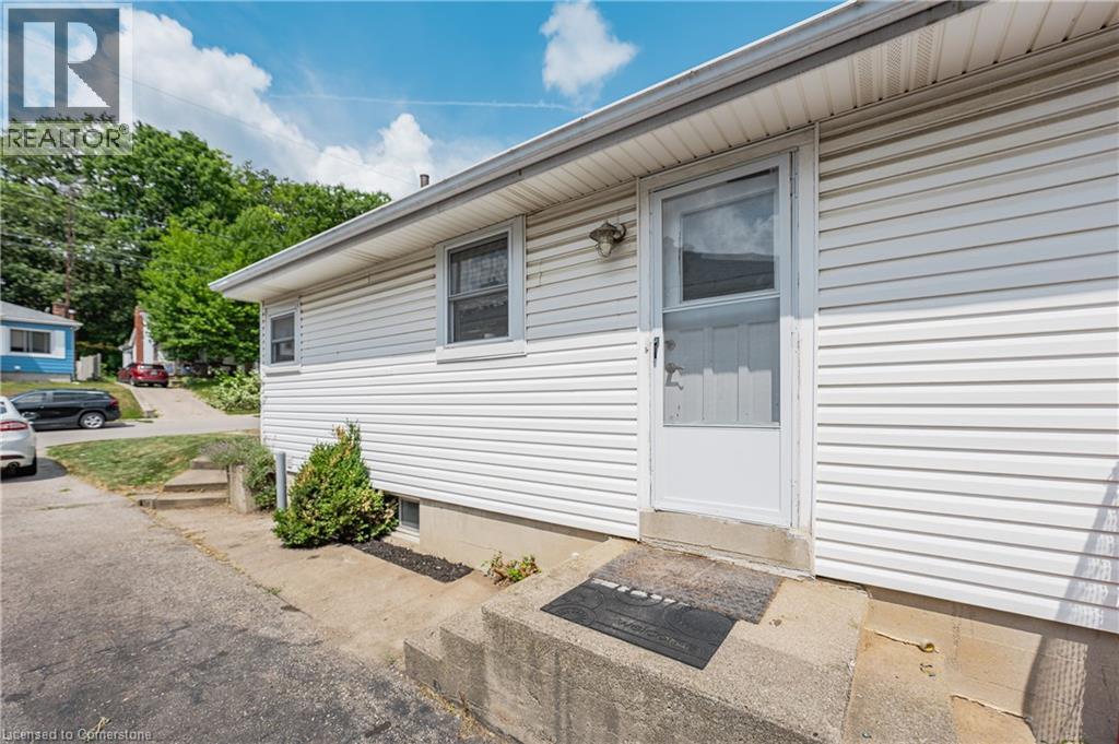 Photo 28 of 97 Berkley Road, Cambridge ON