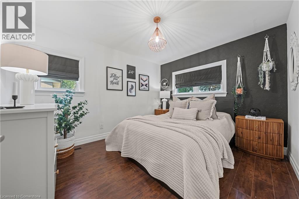 Photo 26 of 97 Berkley Road, Cambridge ON