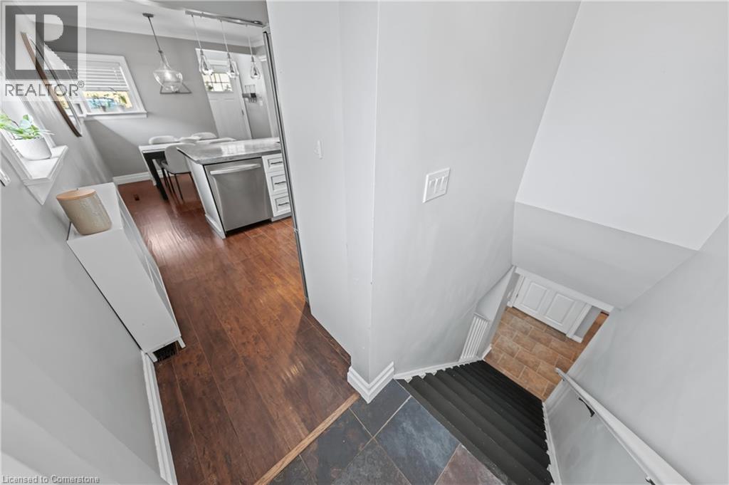 Photo 40 of 97 Berkley Road, Cambridge ON