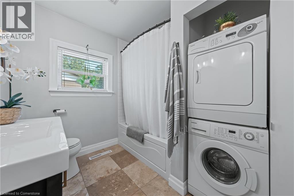 Photo 4 of 97 Berkley Road, Cambridge ON