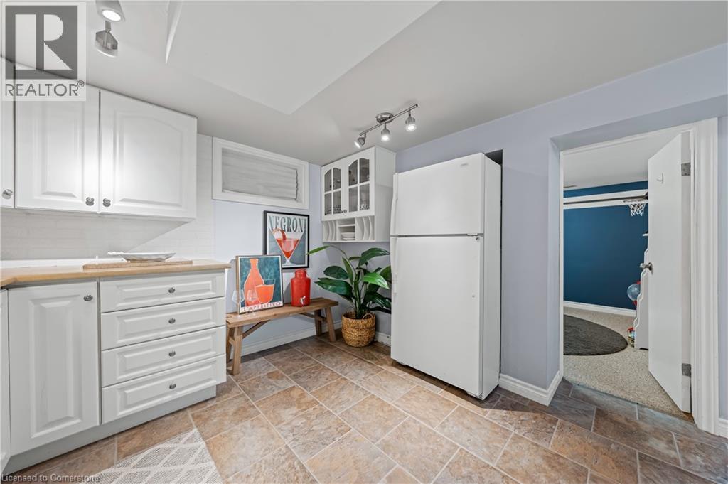 Photo 18 of 97 Berkley Road, Cambridge ON
