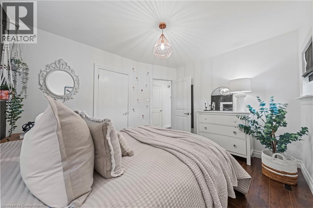 Photo 37 of 97 Berkley Road, Cambridge ON