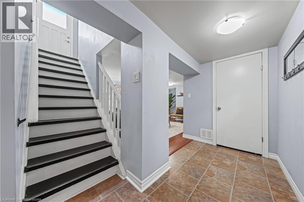 Photo 8 of 97 Berkley Road, Cambridge ON