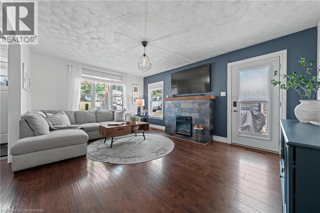 Photo 14 of 97 Berkley Road, Cambridge ON