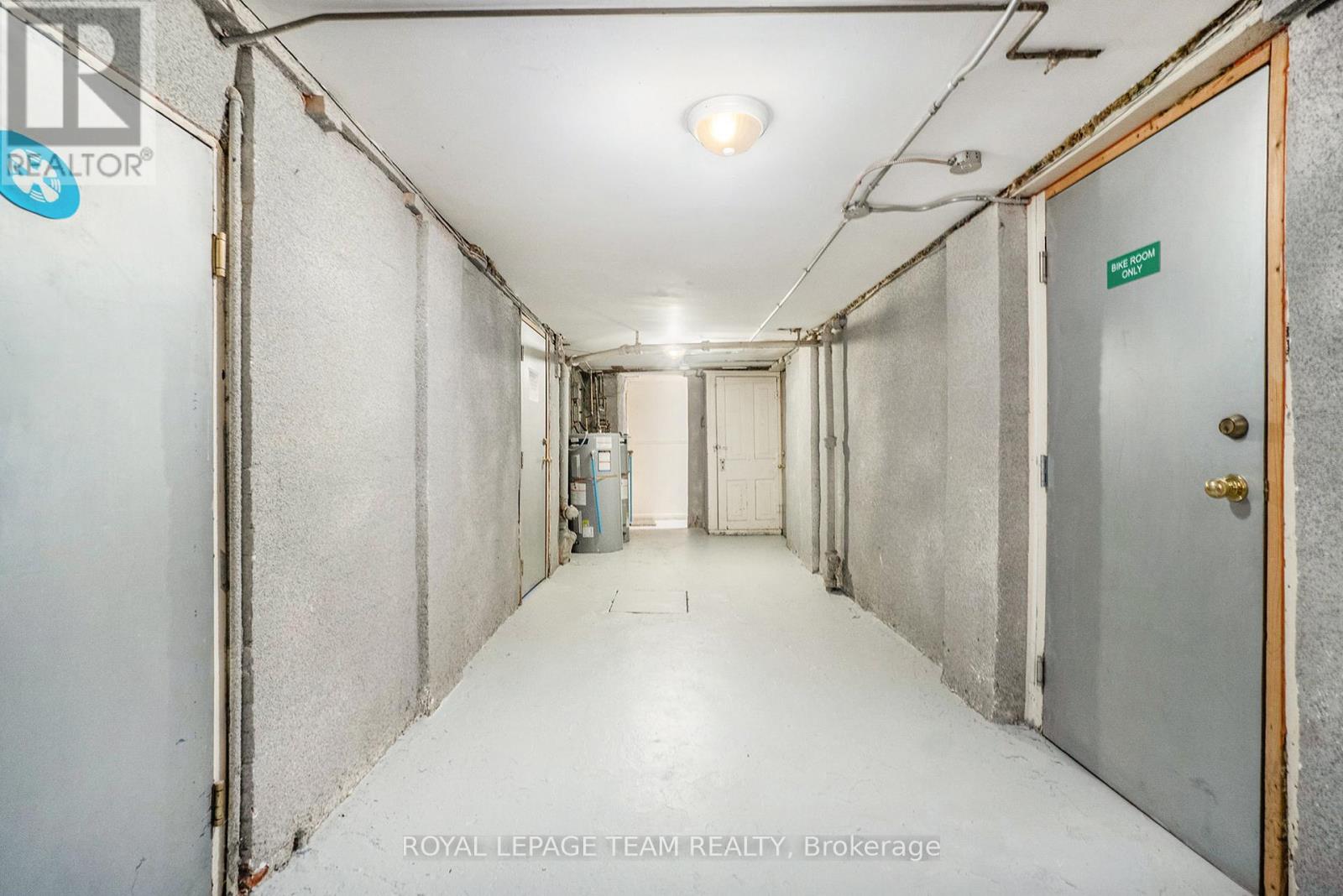Photo 41 of 305 Waverley Street, Ottawa ON