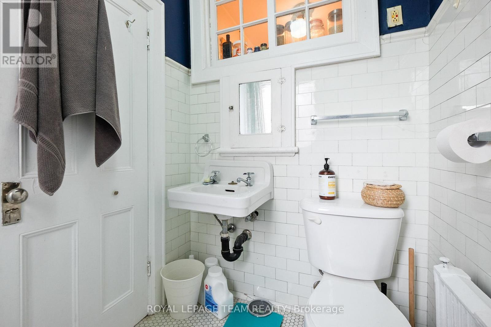 Photo 28 of 305 Waverley Street, Ottawa ON