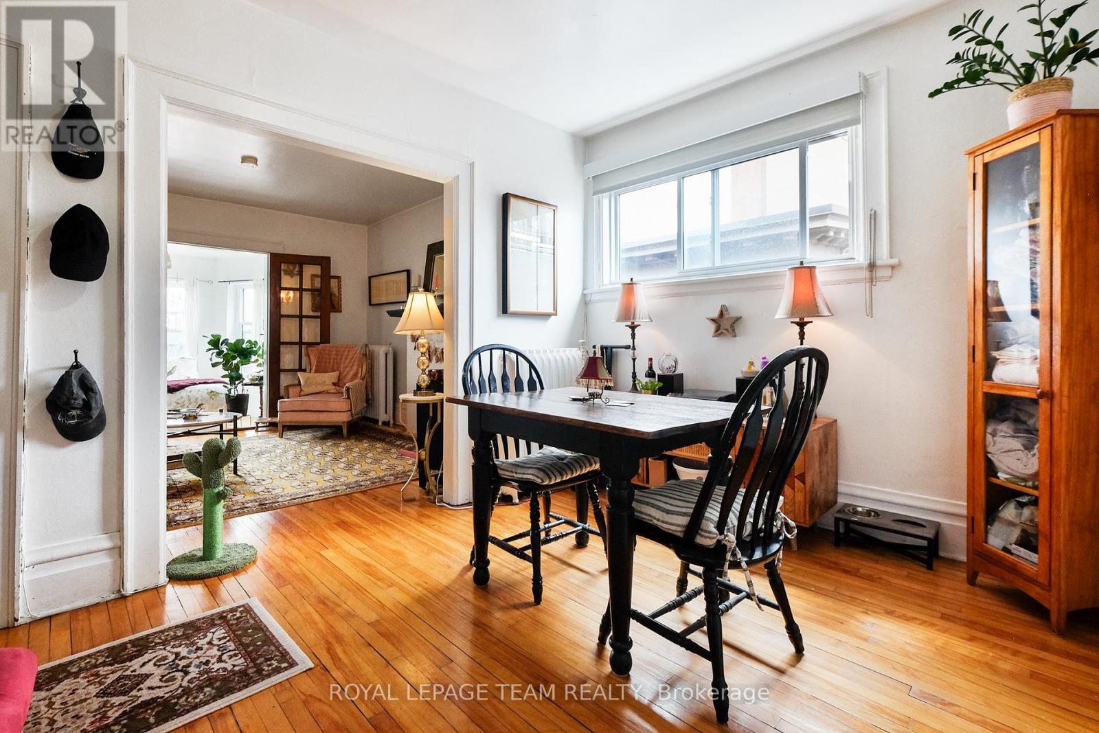 Photo 8 of 305 Waverley Street, Ottawa ON