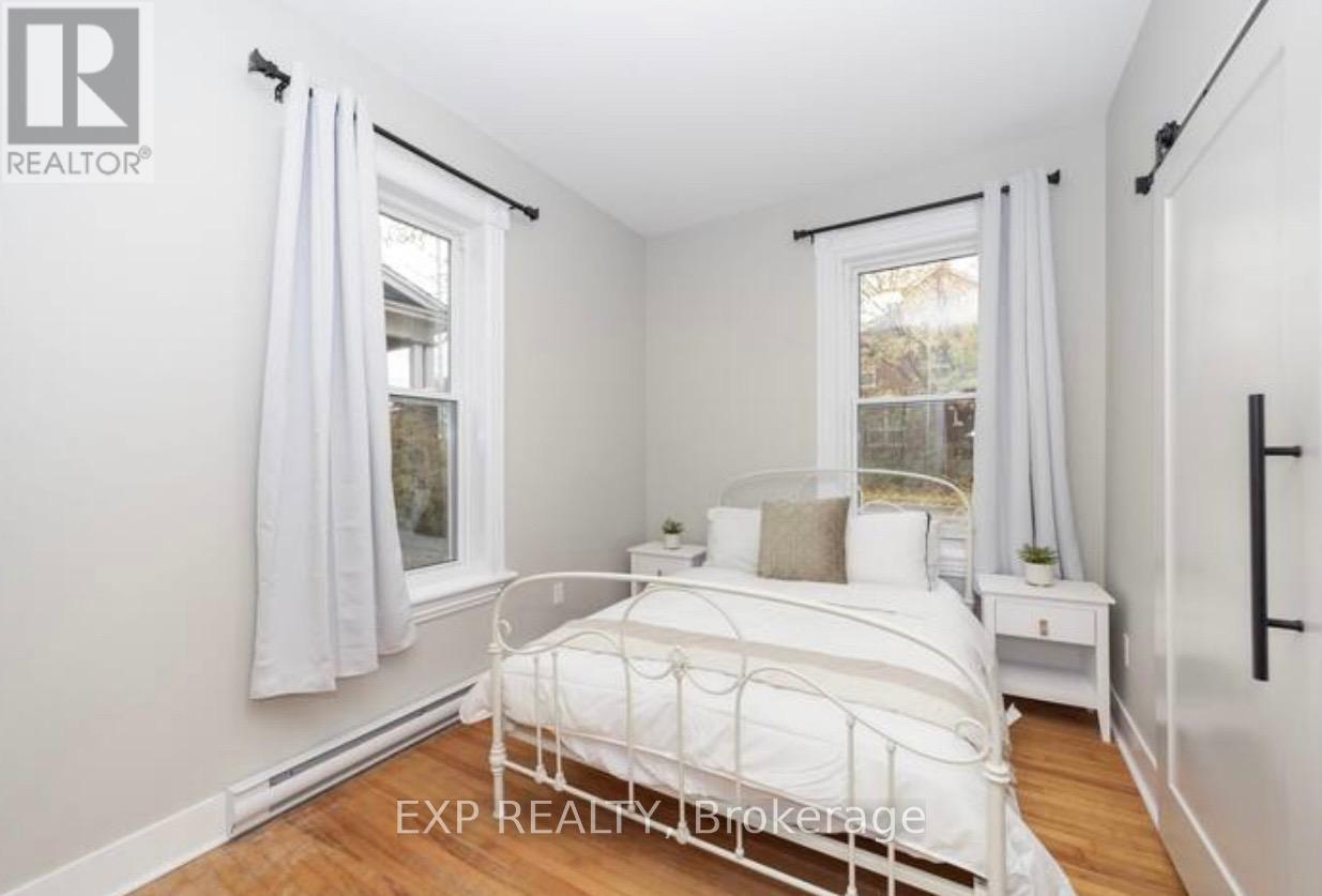 Photo 8 of 2 149 Bayswater Avenue, Ottawa ON