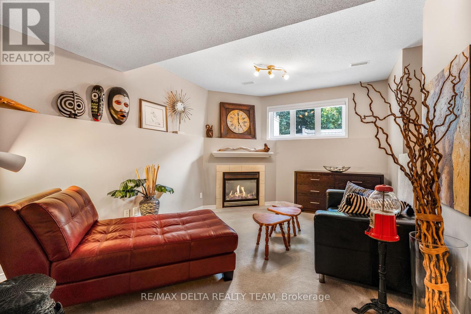 Photo 17 of 116 Gladeview Private, Ottawa ON