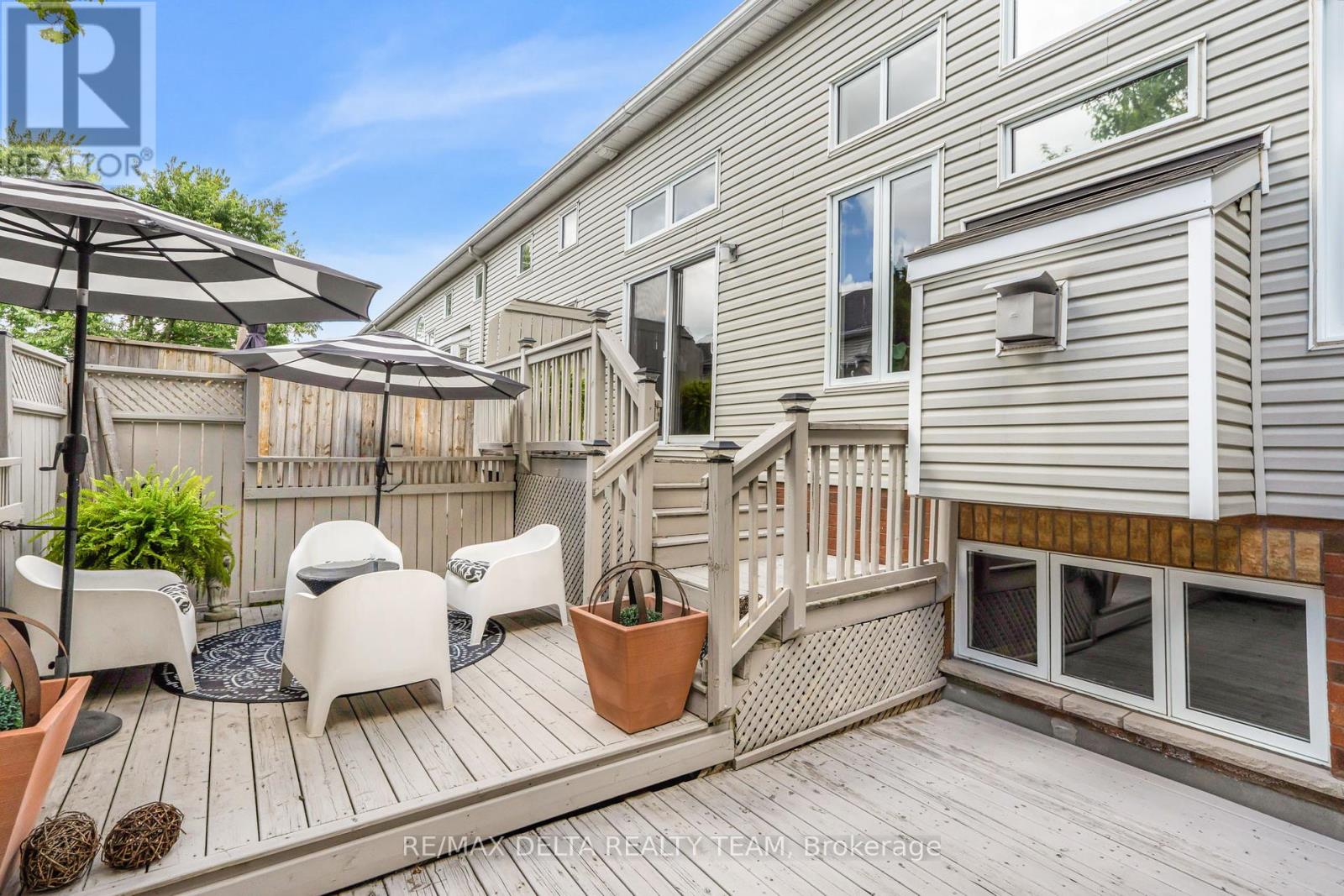 Photo 5 of 116 Gladeview Private, Ottawa ON