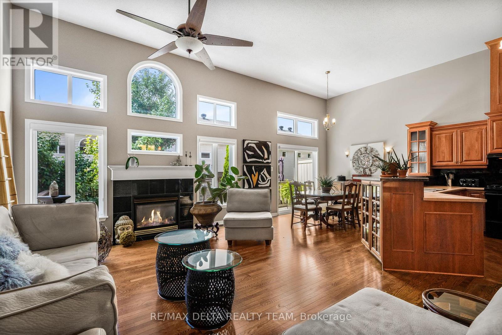 Photo 30 of 116 Gladeview Private, Ottawa ON
