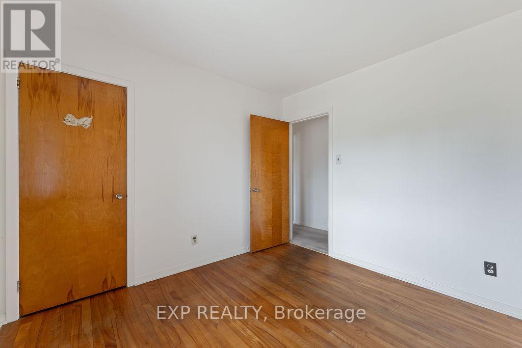 Photo 27 of 2536 Roman Avenue, Ottawa ON