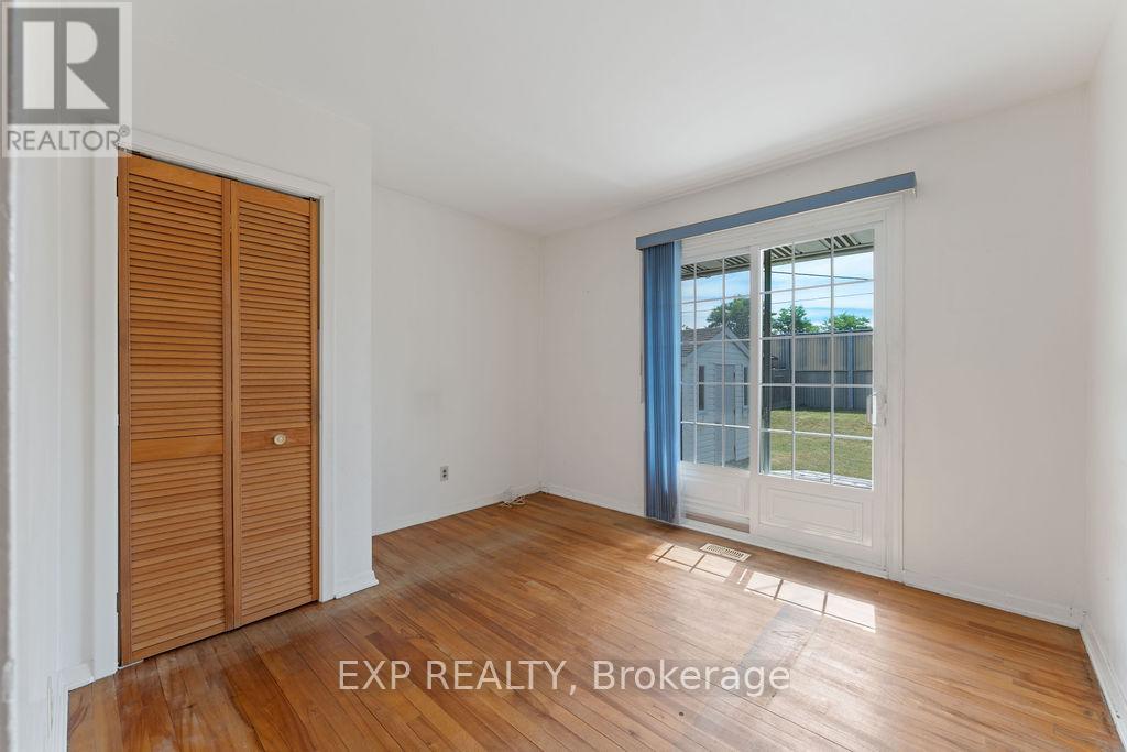 Photo 18 of 2536 Roman Avenue, Ottawa ON