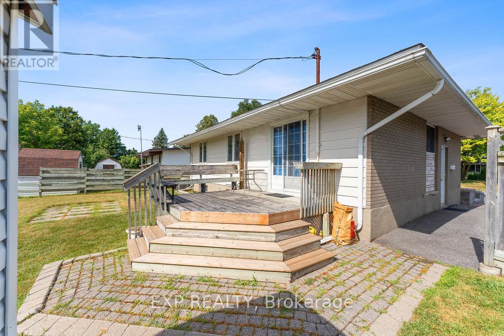 Photo 21 of 2536 Roman Avenue, Ottawa ON