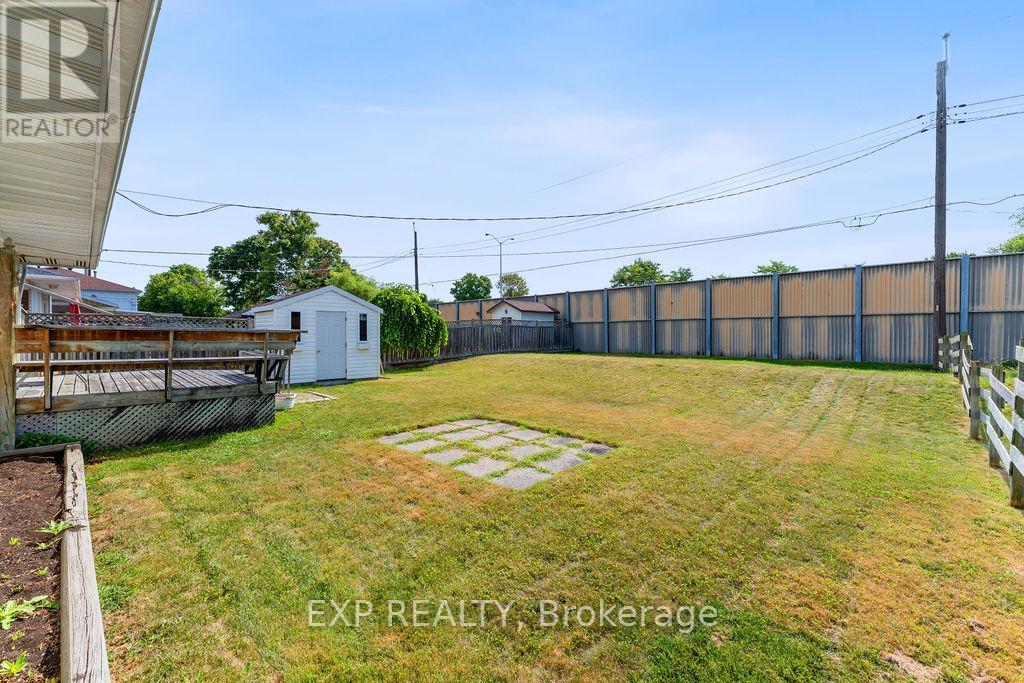 Photo 33 of 2536 Roman Avenue, Ottawa ON