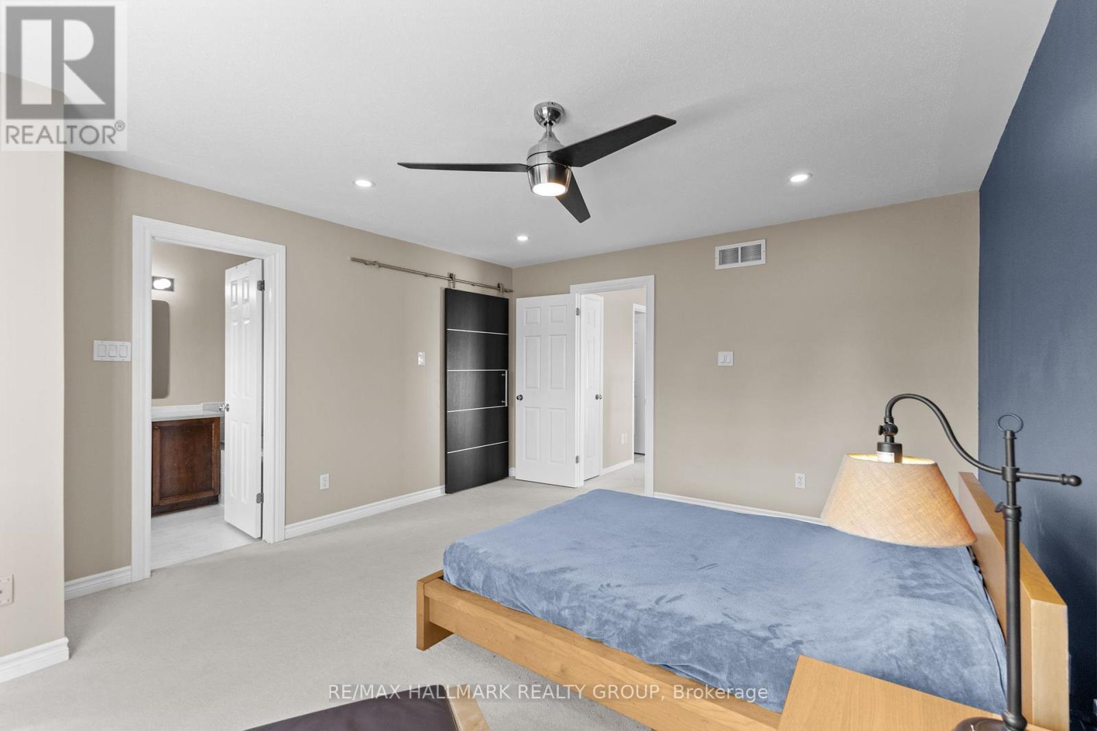 Photo 8 of 2213 Brockstone Crescent, Ottawa ON