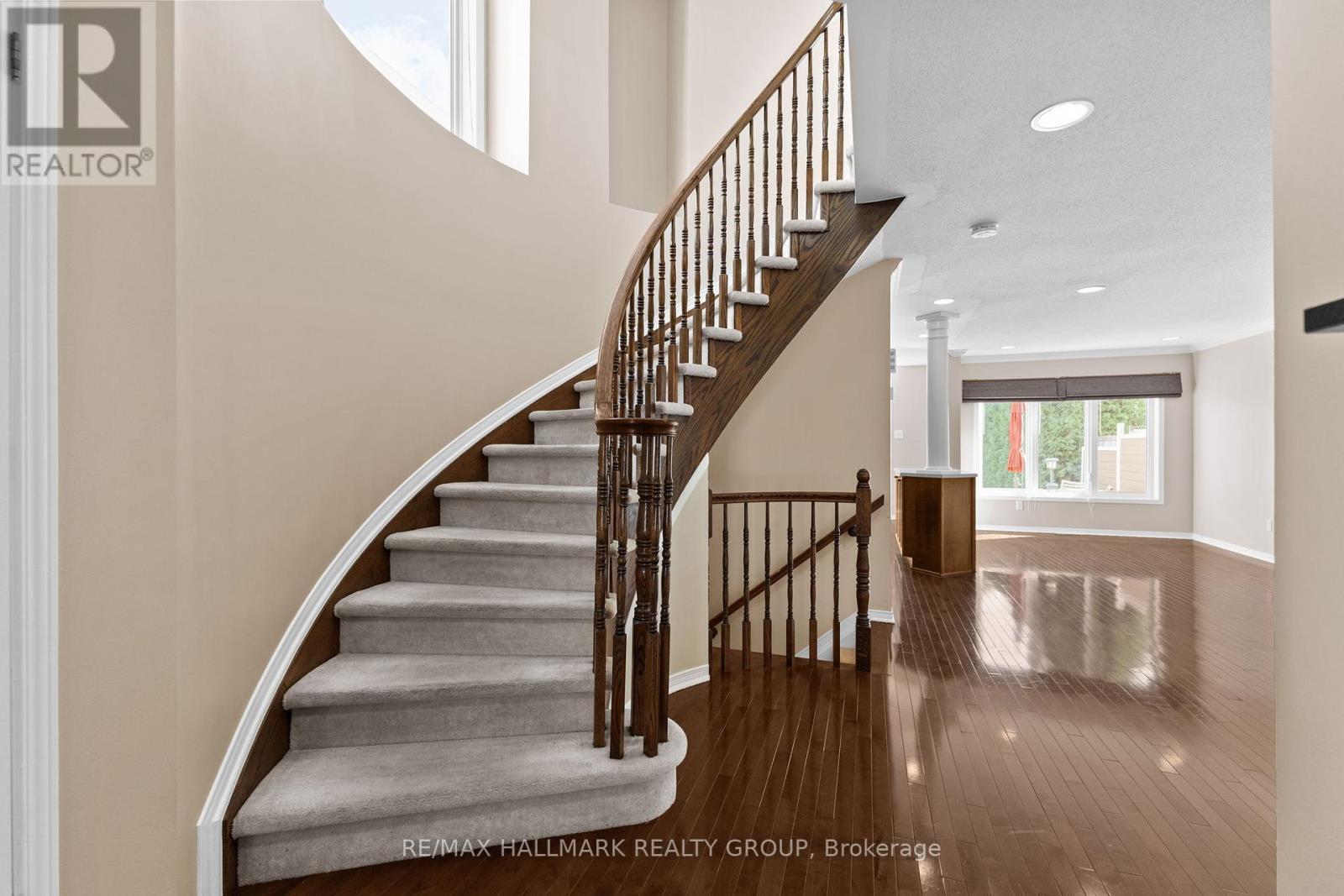 Photo 23 of 2213 Brockstone Crescent, Ottawa ON